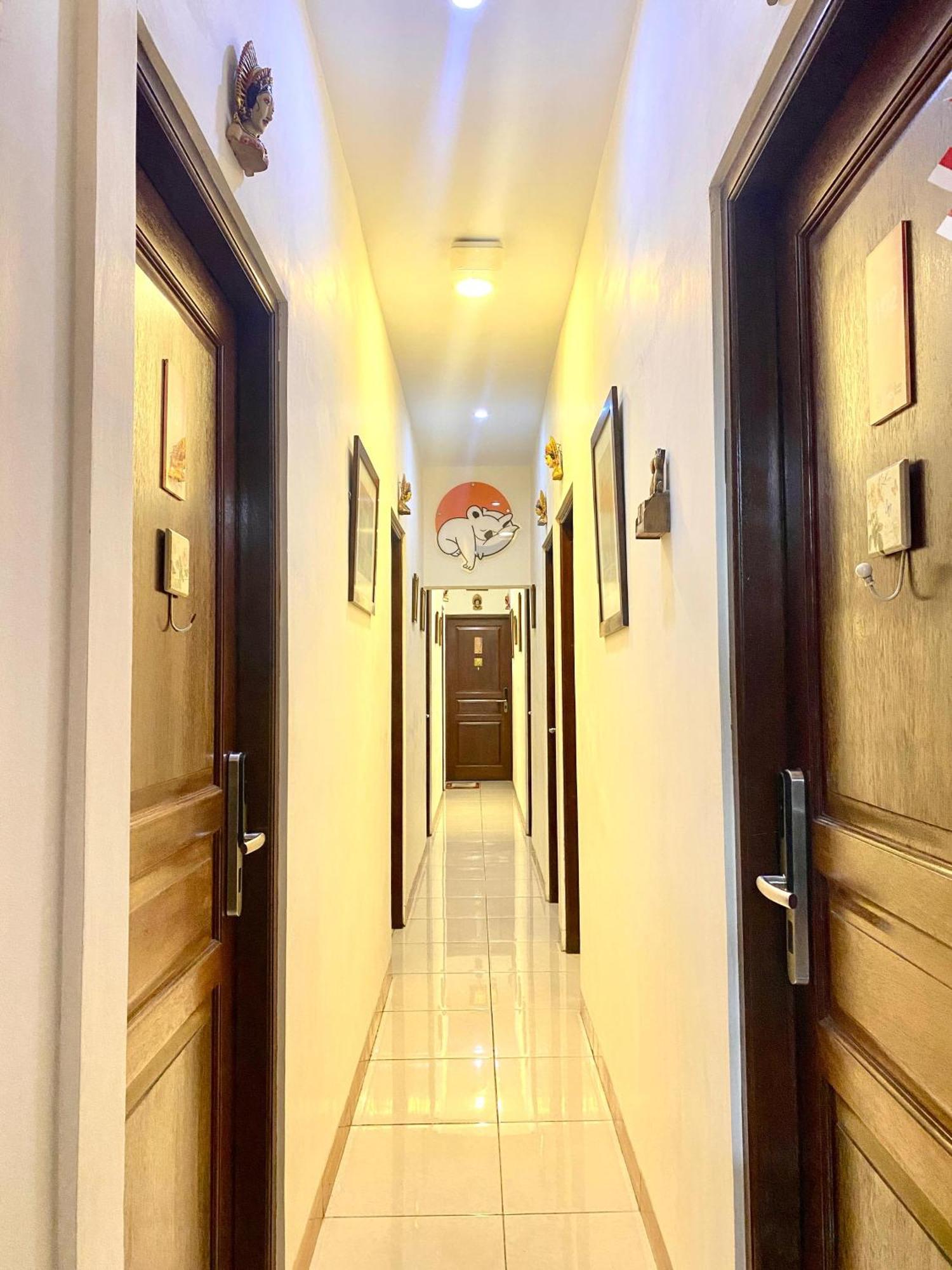 Cabin Hotel Bhayangkara Jogjacarta Exterior foto