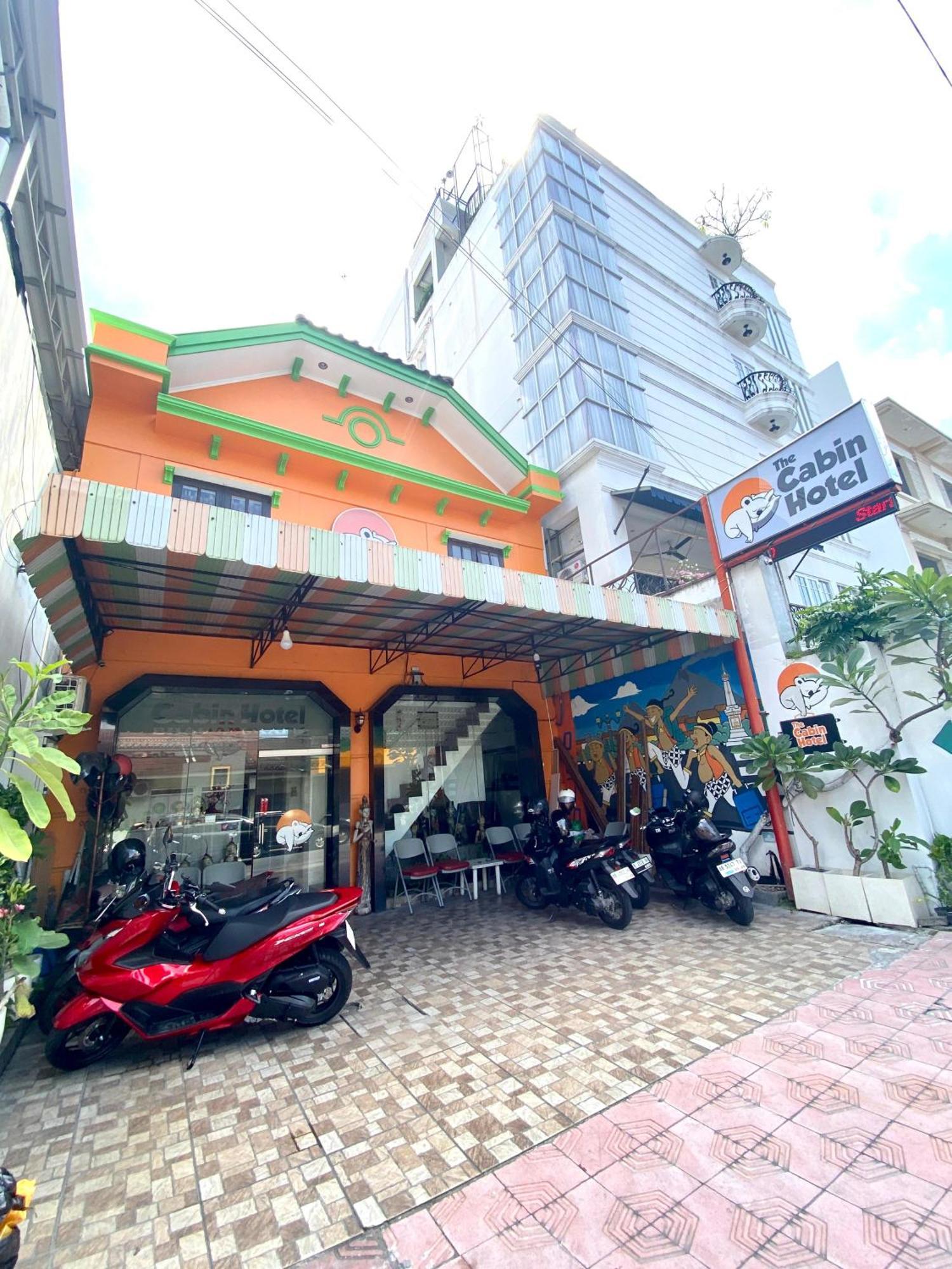 Cabin Hotel Bhayangkara Jogjacarta Exterior foto