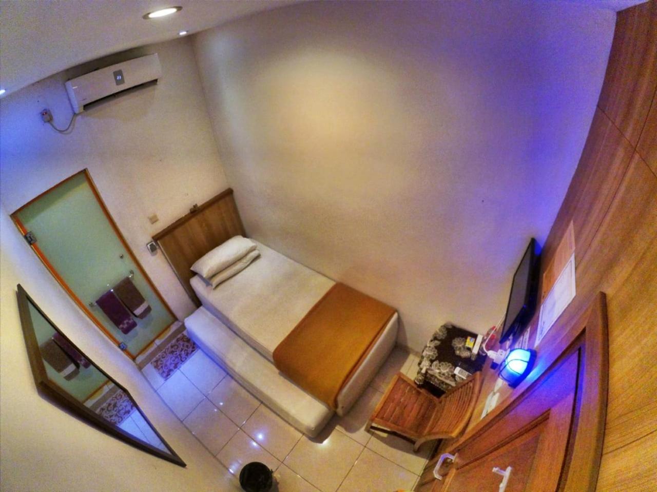 Cabin Hotel Bhayangkara Jogjacarta Exterior foto